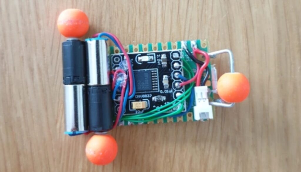 Mini-Raspberry-Pi-robots-Pica-and-Dot