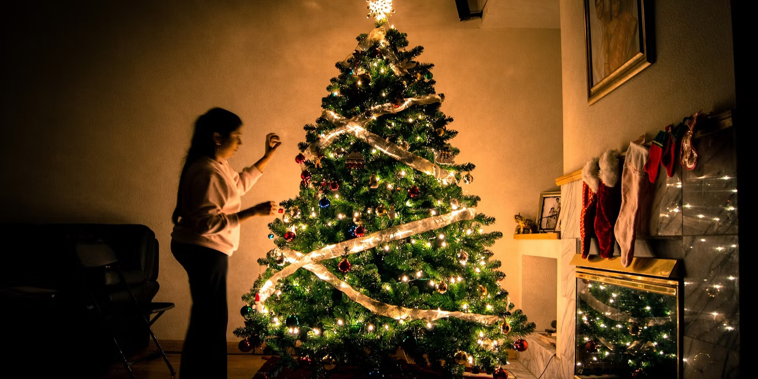 7 Awesome DIY Smart Christmas Trees to Add Sparkle to the Festivities Blog