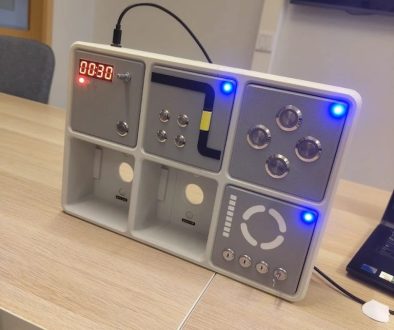 me-and-a-buddy-built-a-fully-working-ktane-bomb-replica-v0-8pejmkdd4zag1